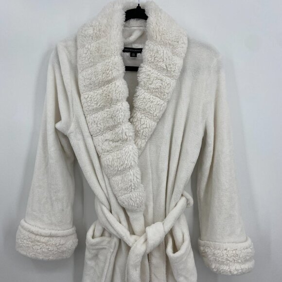 SAKS FIFTH AVENUE White Super Soft Cozy Wrap Robe Size Small - Picture 3 of 8